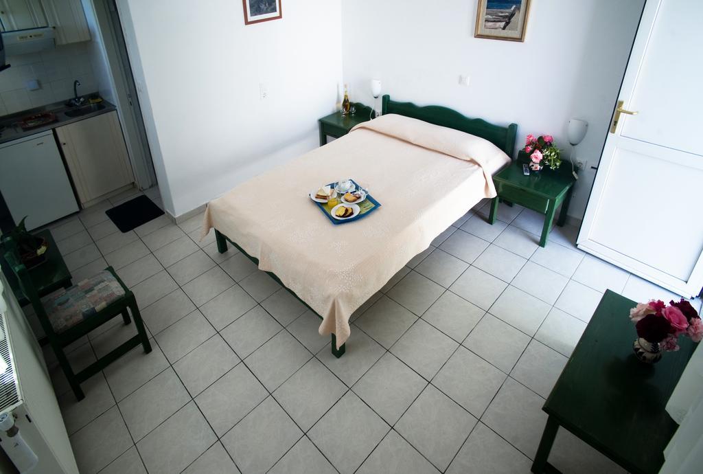Aiolos Hotel Menites Екстер'єр фото