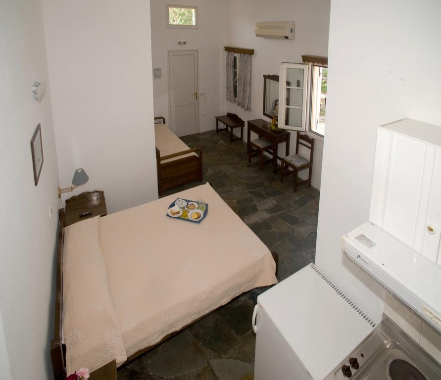 Aiolos Hotel Menites Екстер'єр фото
