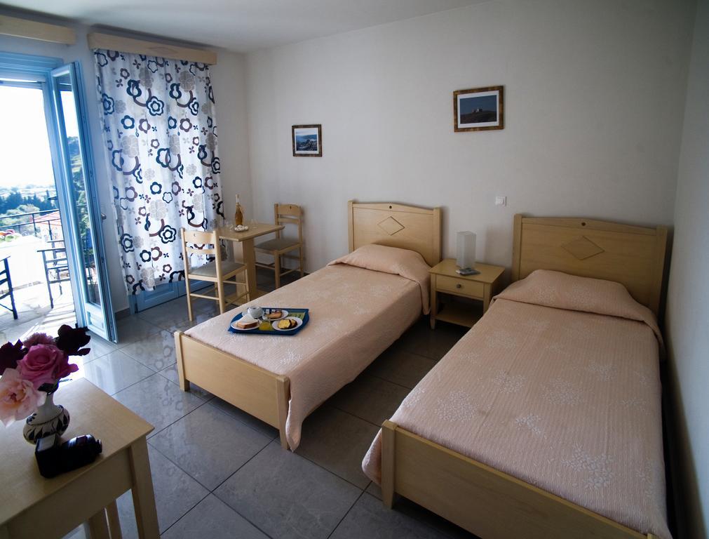Aiolos Hotel Menites Екстер'єр фото