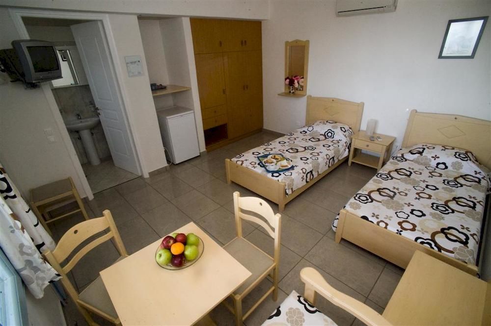 Aiolos Hotel Menites Екстер'єр фото