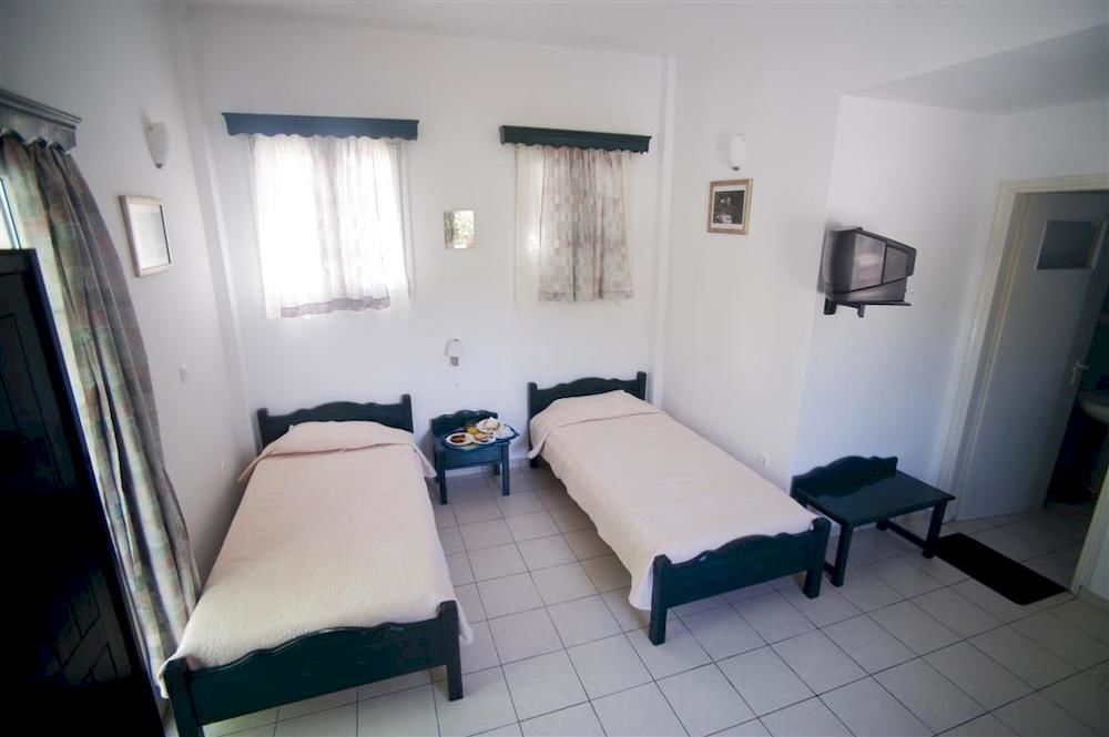 Aiolos Hotel Menites Екстер'єр фото