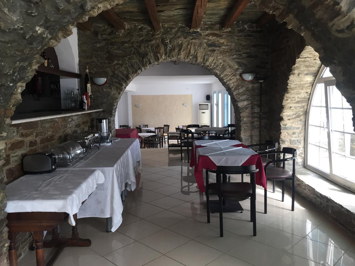 Aiolos Hotel Menites Екстер'єр фото