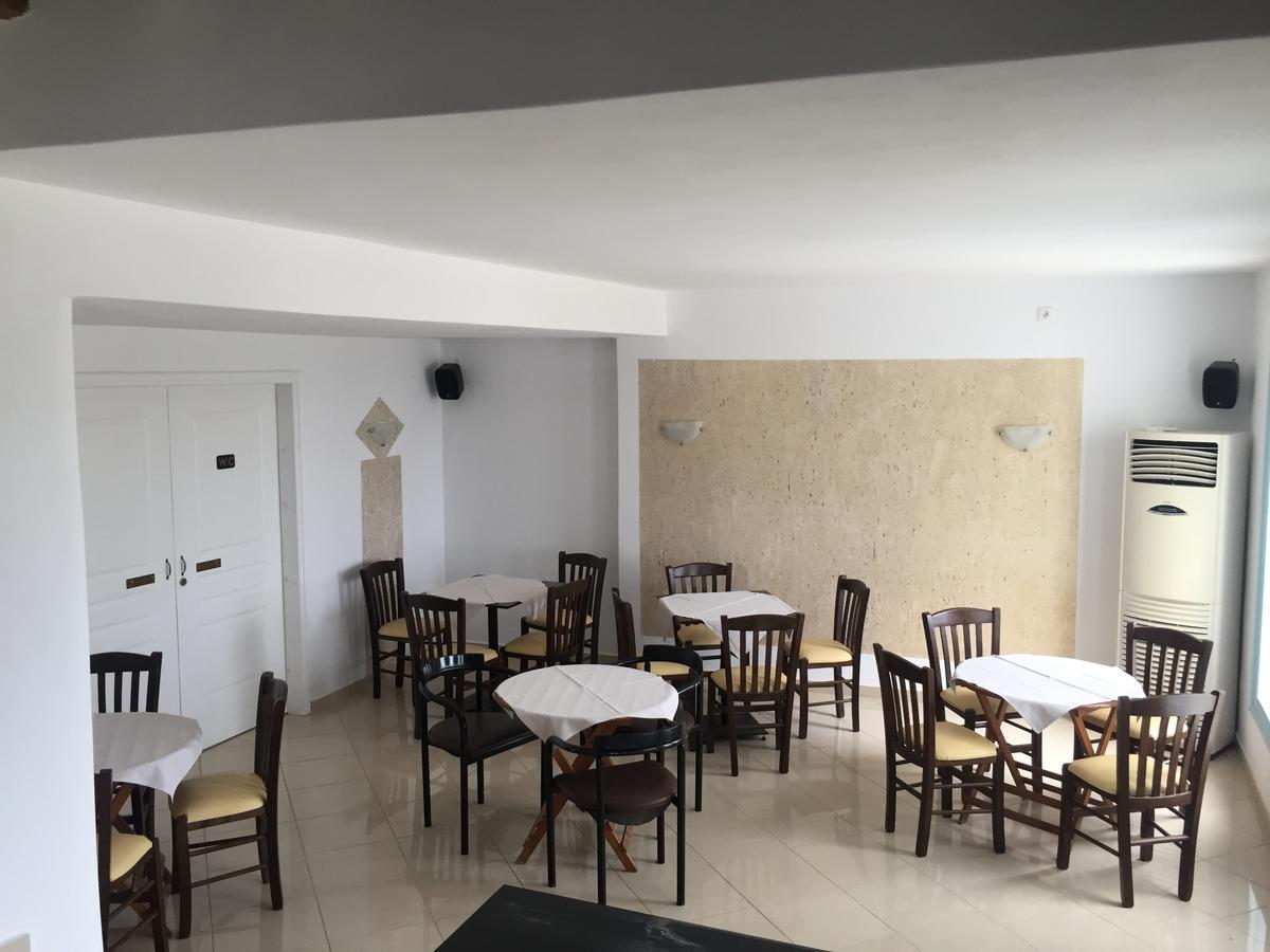 Aiolos Hotel Menites Екстер'єр фото